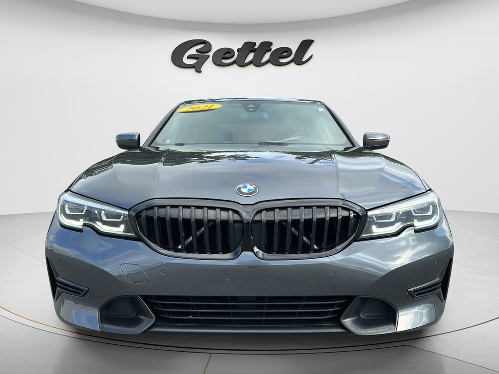 Used 2021 BMW 330i xDrive Sedan w/ Premium Package AWD/4WD image 2