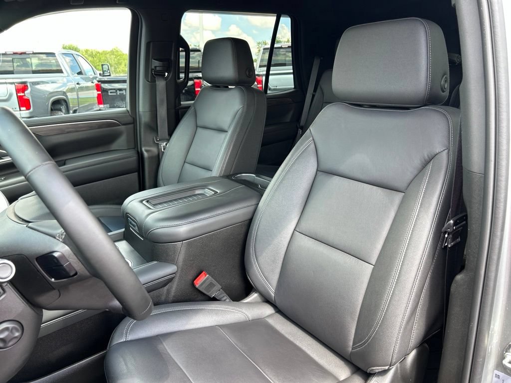 Certified 2023 Chevrolet Tahoe LT w/ Luxury Package AWD/4WD image 18