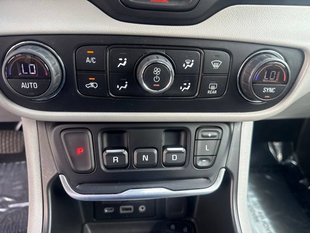 Used 2019 GMC Terrain SLT w/ Preferred Package AWD/4WD image 17