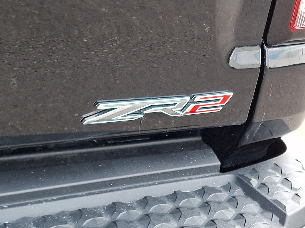 Used 2023 Chevrolet Colorado ZR2 w/ ZR2 Convenience Package III AWD/4WD image 33