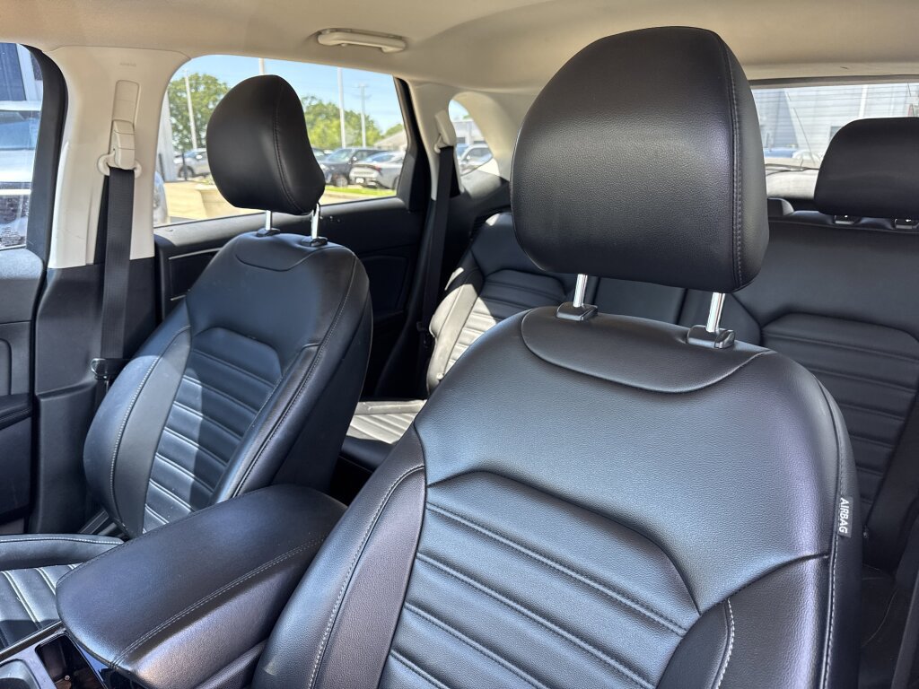 Used 2019 Ford Edge SEL w/ Equipment Group 201A image 27