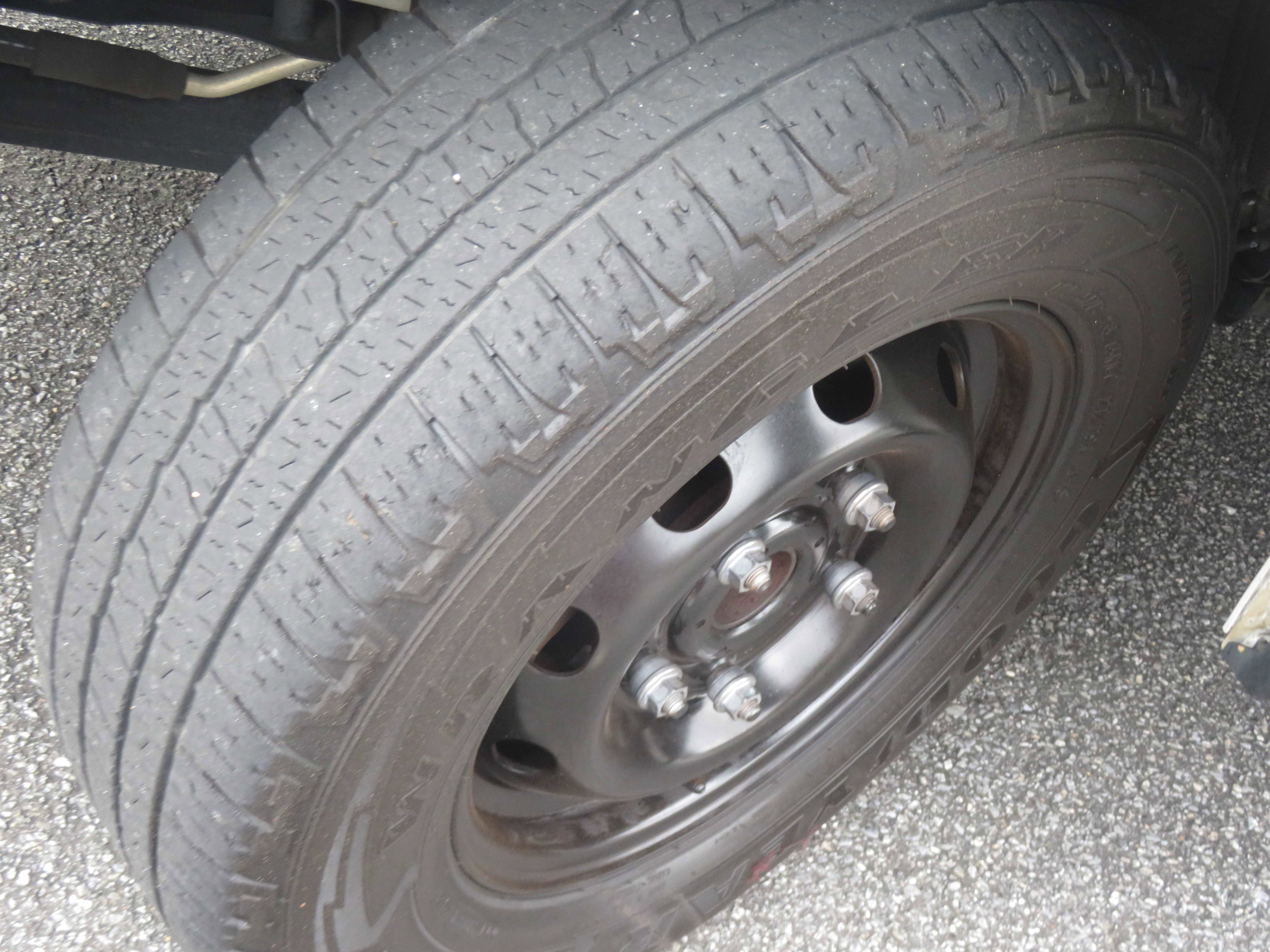 Used 2019 Ford Transit 150 XLT image 11