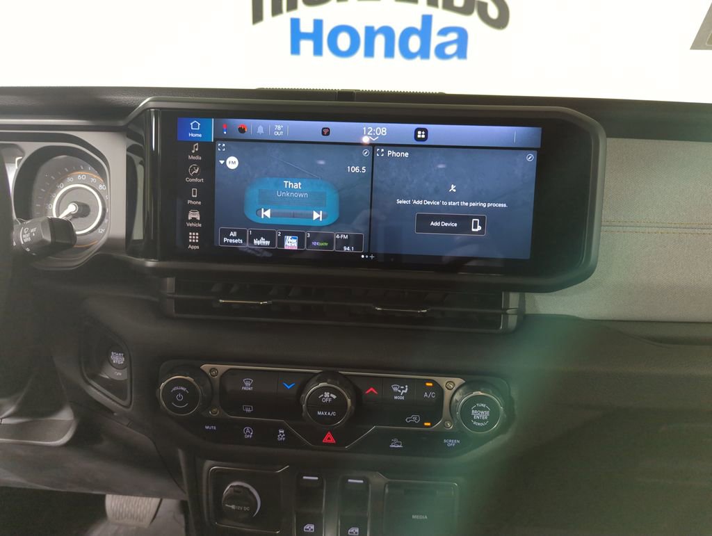 Used 2025 Jeep Wrangler Sport image 13