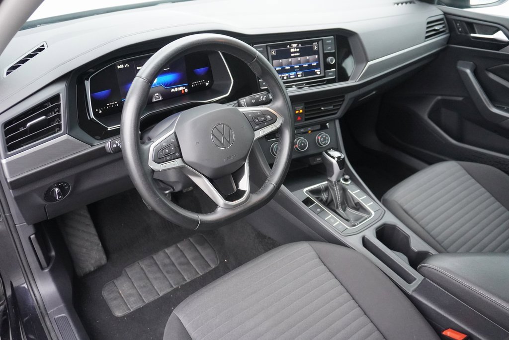 Used 2024 Volkswagen Jetta S image 9