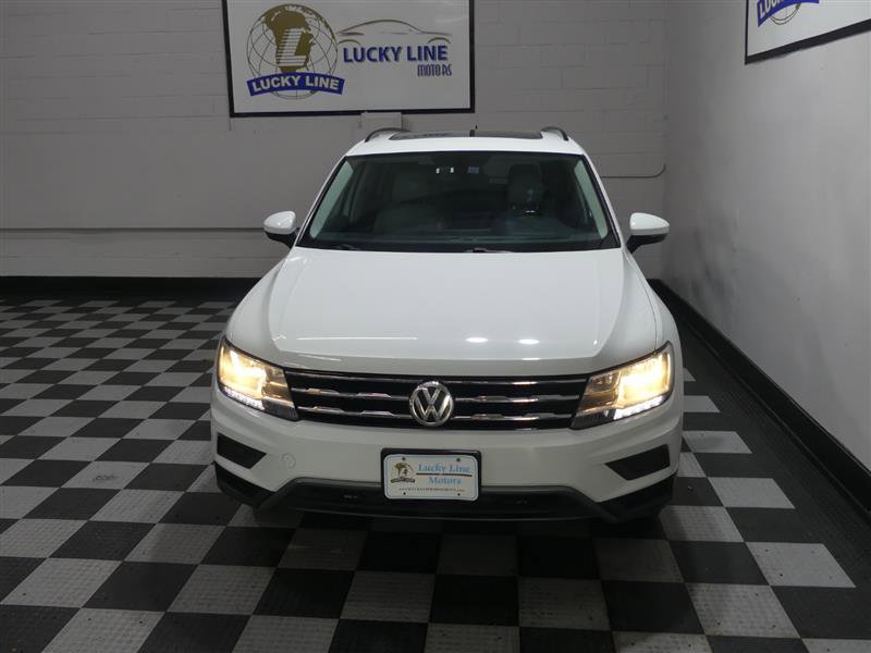 Used 2019 Volkswagen Tiguan SE w/ Panoramic Sunroof Package image 3