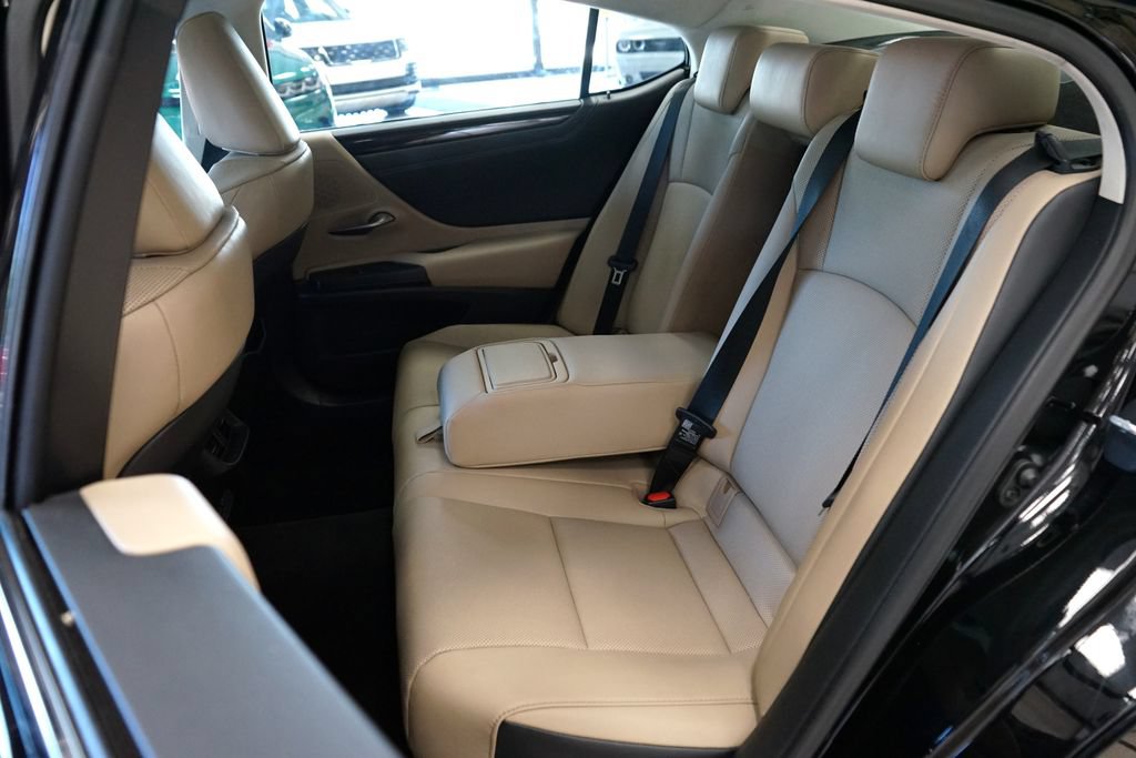 Used 2021 Lexus ES 250 w/ Premium Package AWD/4WD image 48