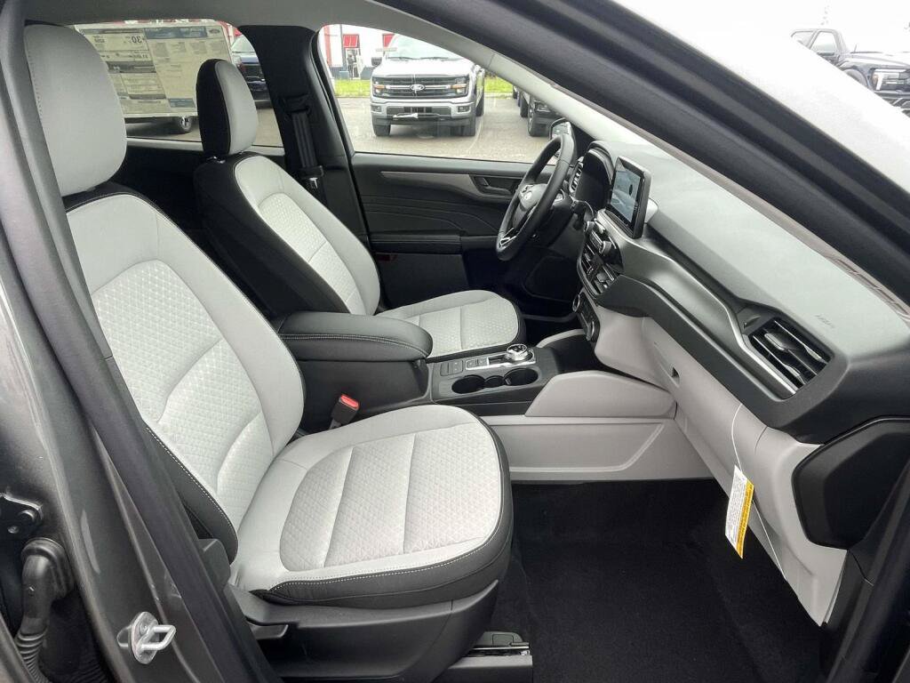 New 2026 Ford Escape Active w/ Cold Weather Package FWD image 21