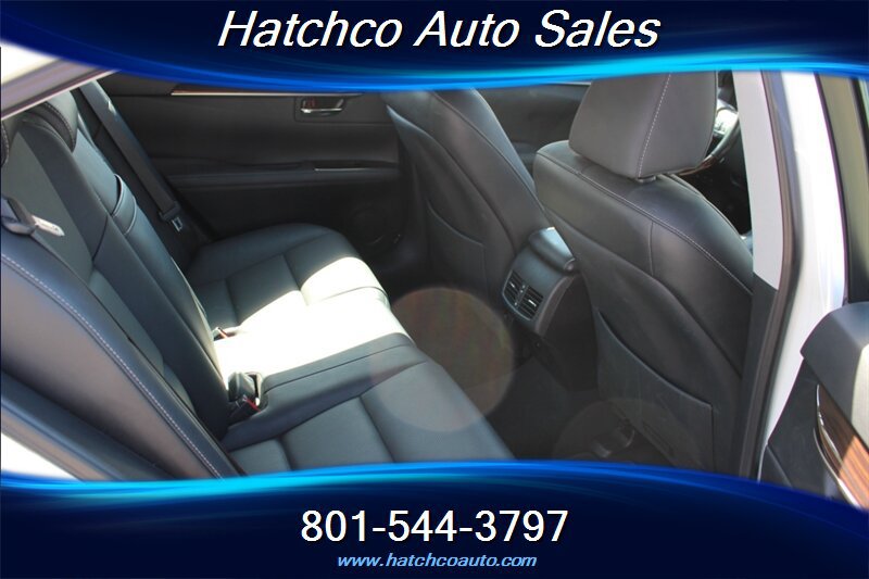 Used 2018 Lexus ES 350 w/ Navigation System Package FWD image 18