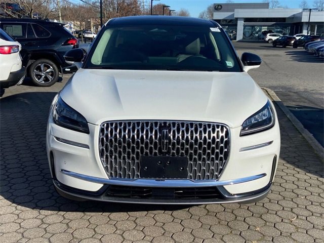 Used 2023 Lincoln Corsair AWD w/ Equipment Group 101A image 2