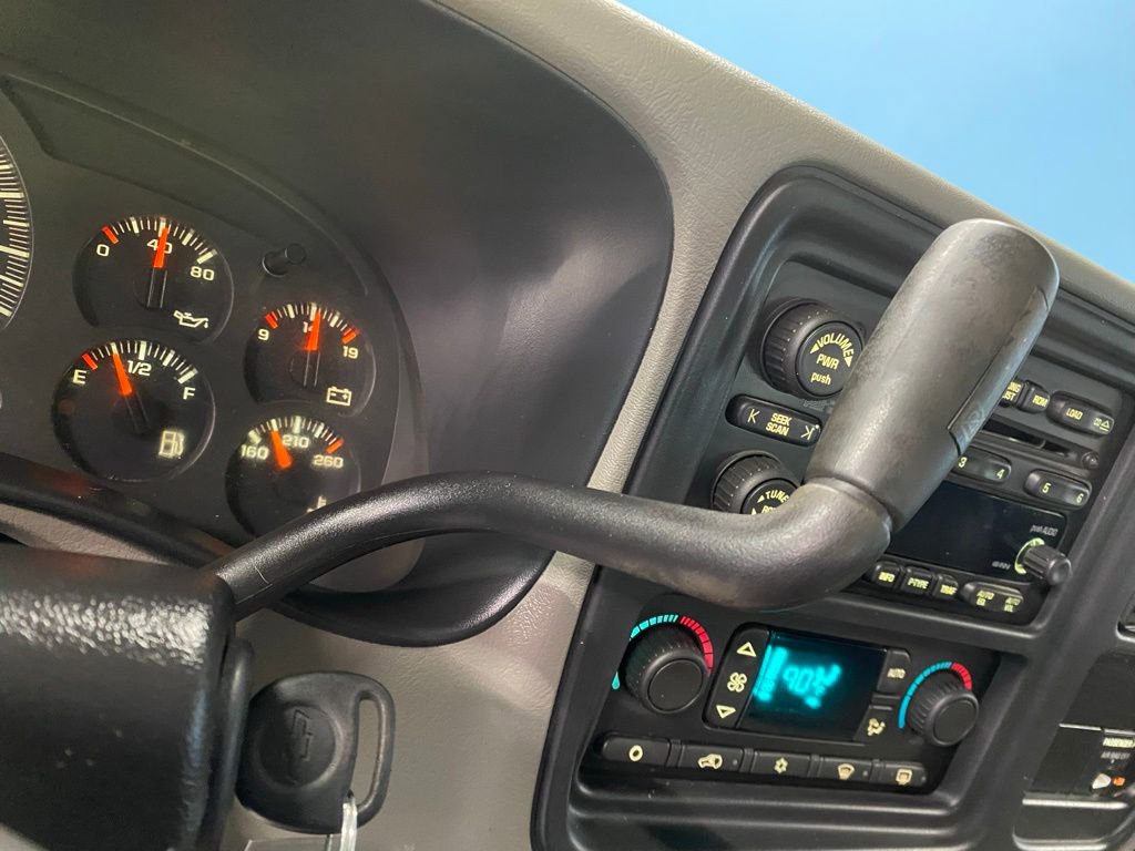 Used 2004 Chevrolet Silverado 3500 LT image 24