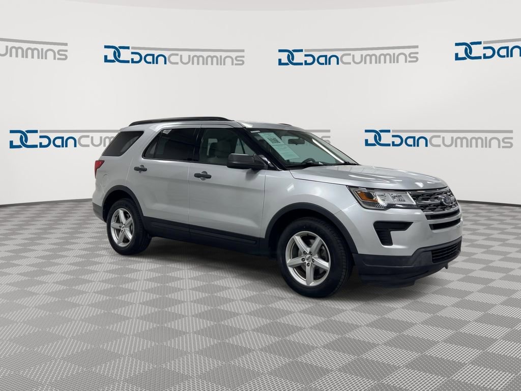 Used 2018 Ford Explorer FWD image 2