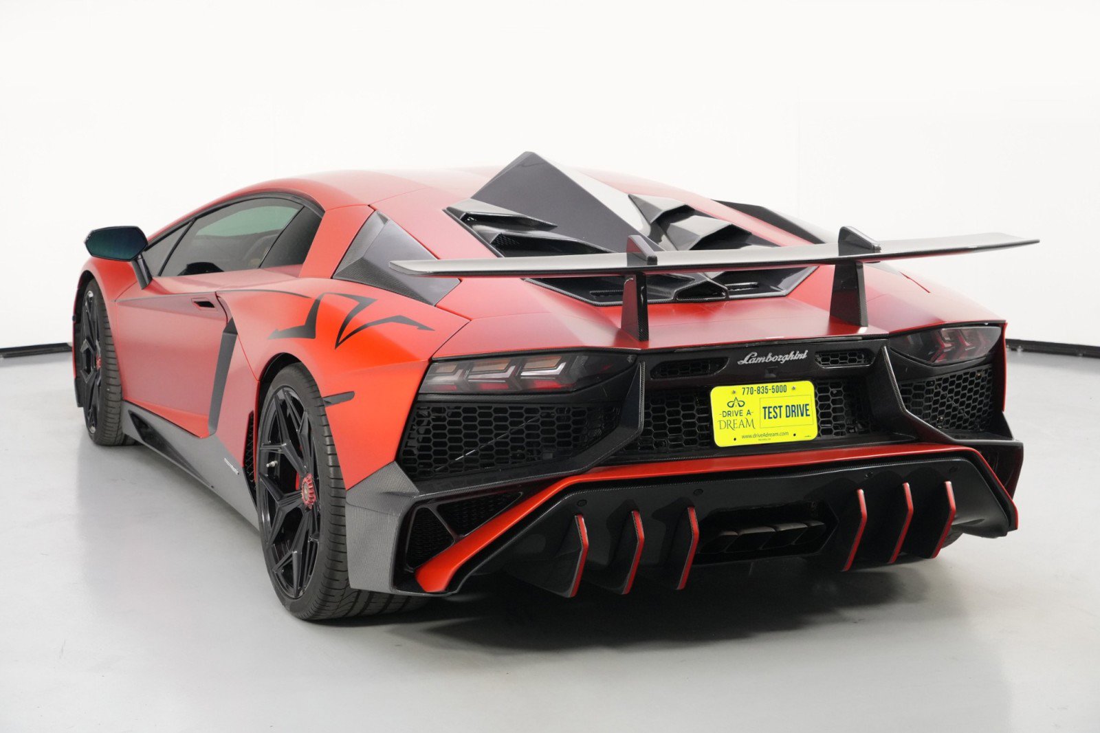 Used 2017 Lamborghini Aventador S image 49