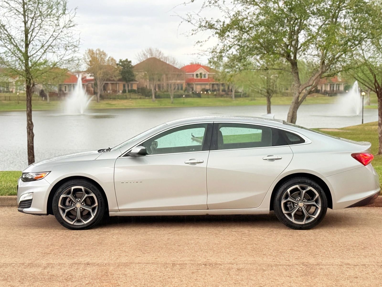 Used 2020 Chevrolet Malibu LT image 10