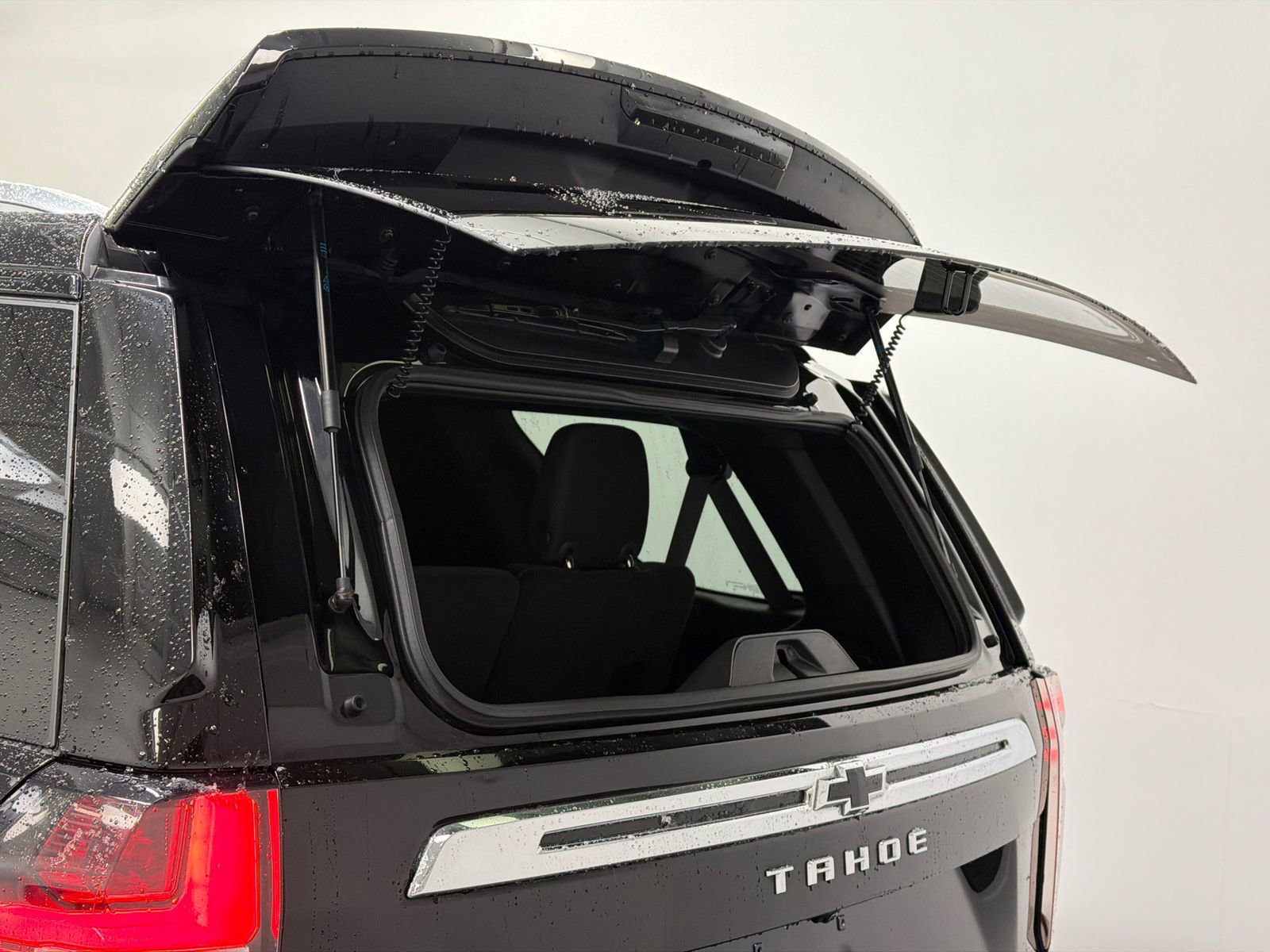 Used 2024 Chevrolet Tahoe LS w/ Driver Alert Package image 7