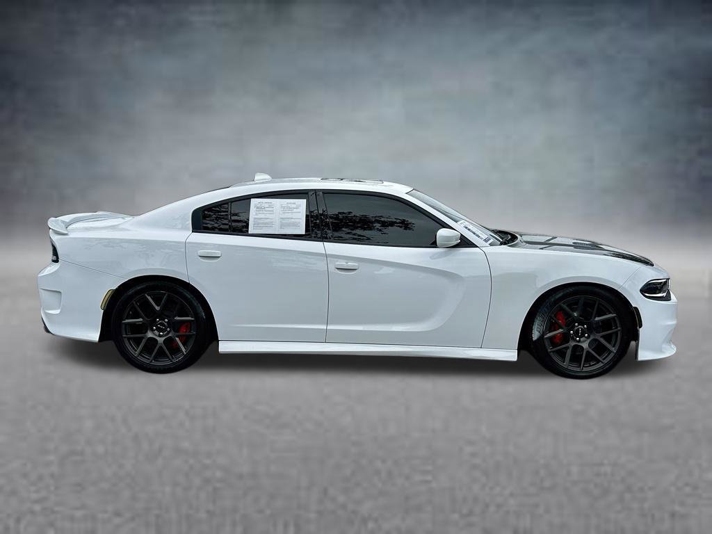 Used 2017 Dodge Charger R/T Scat Pack w/ Technology Group RWD image 4