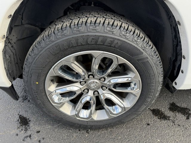 Used 2022 RAM 1500 Laramie w/ Laramie Southwest Edition RWD image 9