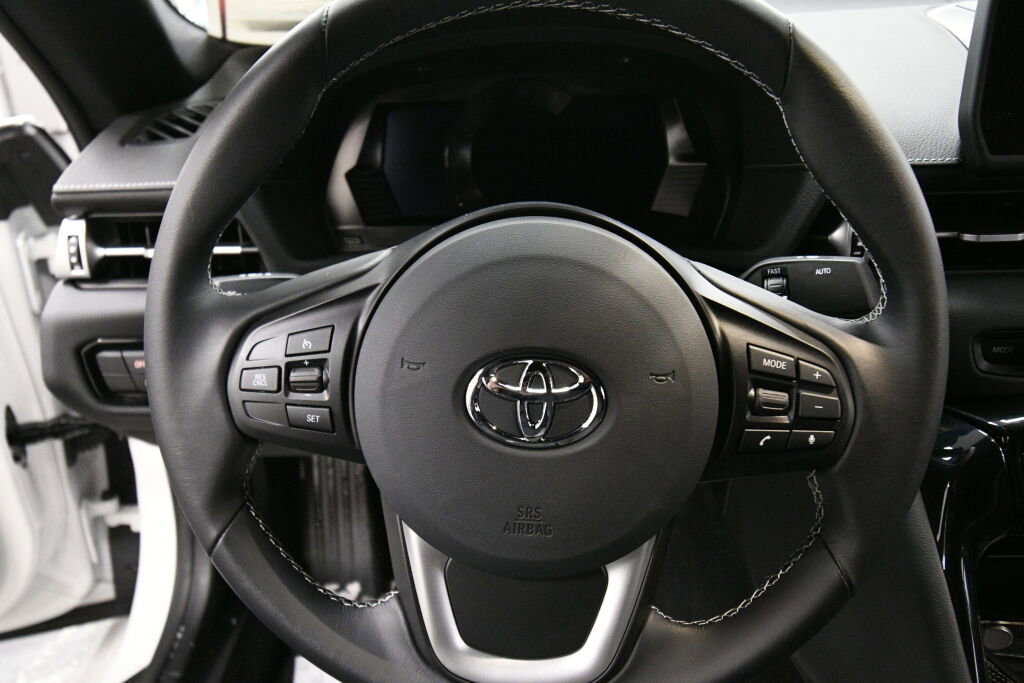 Used 2026 Toyota Supra w/ Driver Assist Package image 12