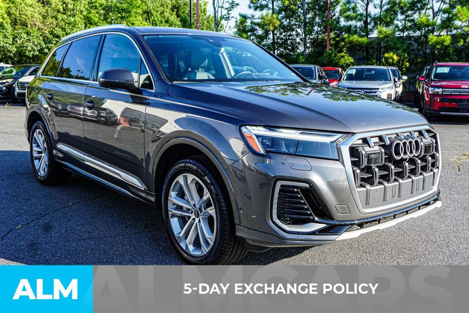 Used 2025 Audi Q7 3.0T Premium Plus AWD/4WD image 3