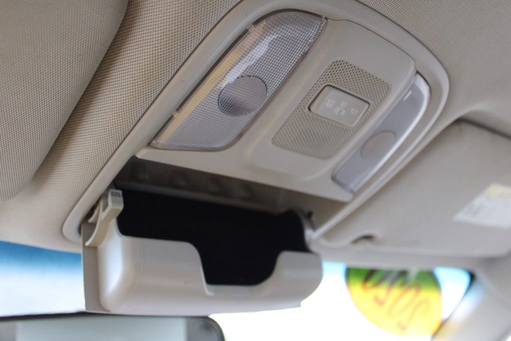 Used 2020 Kia Optima LX image 37