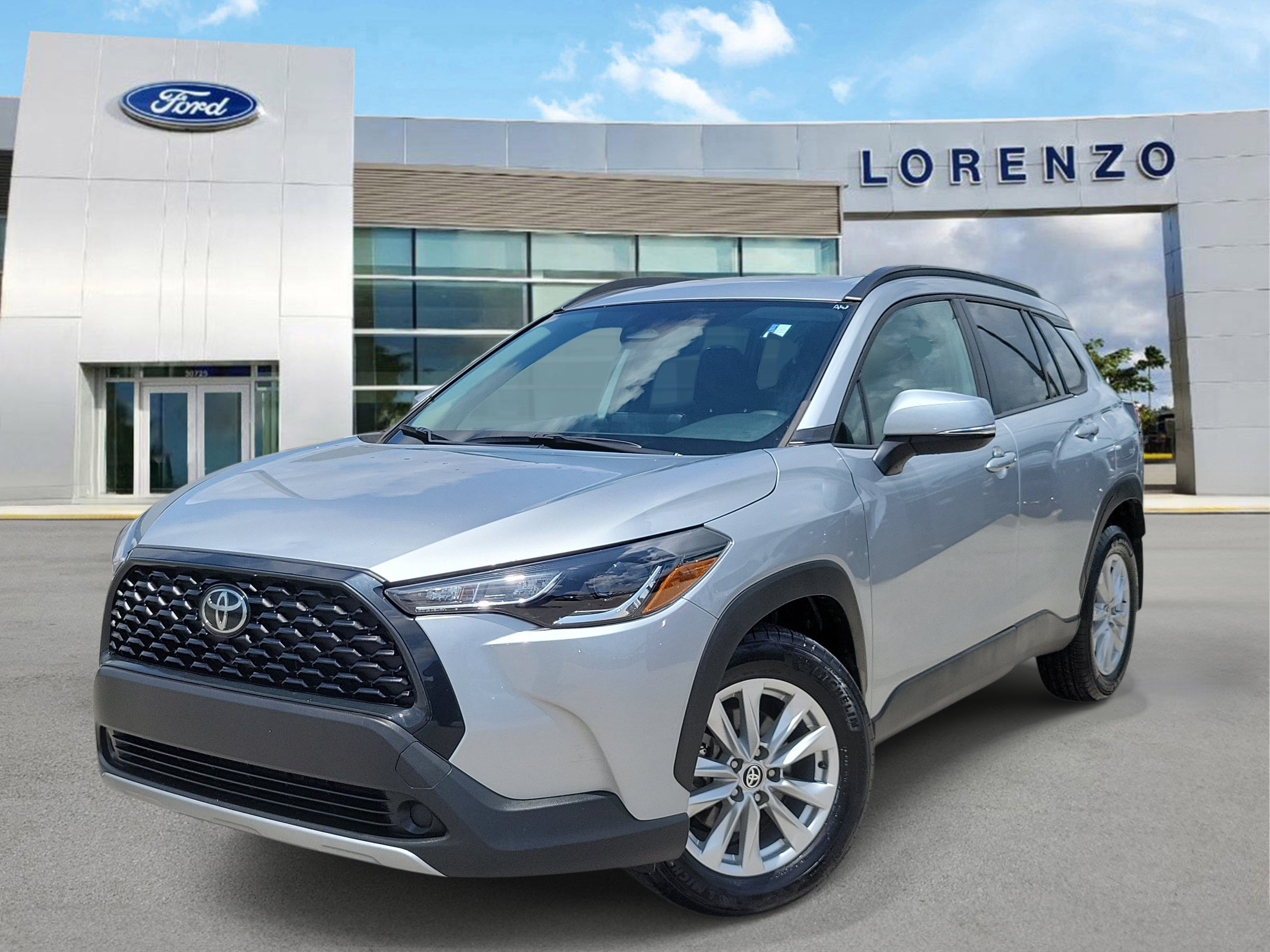 Used 2024 Toyota Corolla Cross LE w/ Moonroof Package
