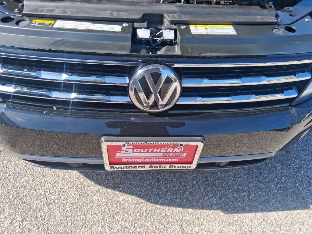 Used 2021 Volkswagen Tiguan SEL AWD/4WD image 24