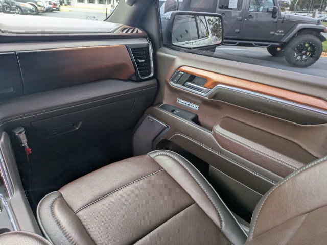 Used 2023 GMC Sierra 1500 Denali w/ Denali Reserve Package AWD/4WD image 19