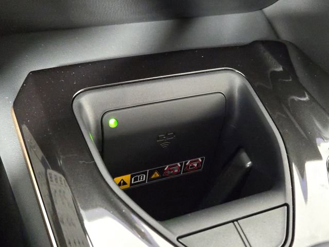 Used 2025 Toyota Crown Signia image 23