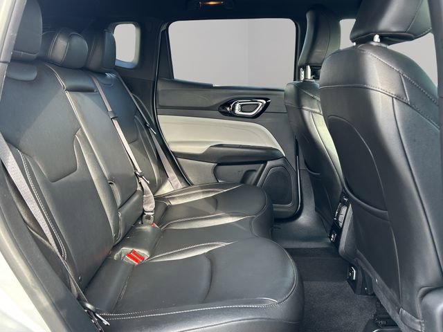 Used 2025 Jeep Compass Limited AWD/4WD image 23