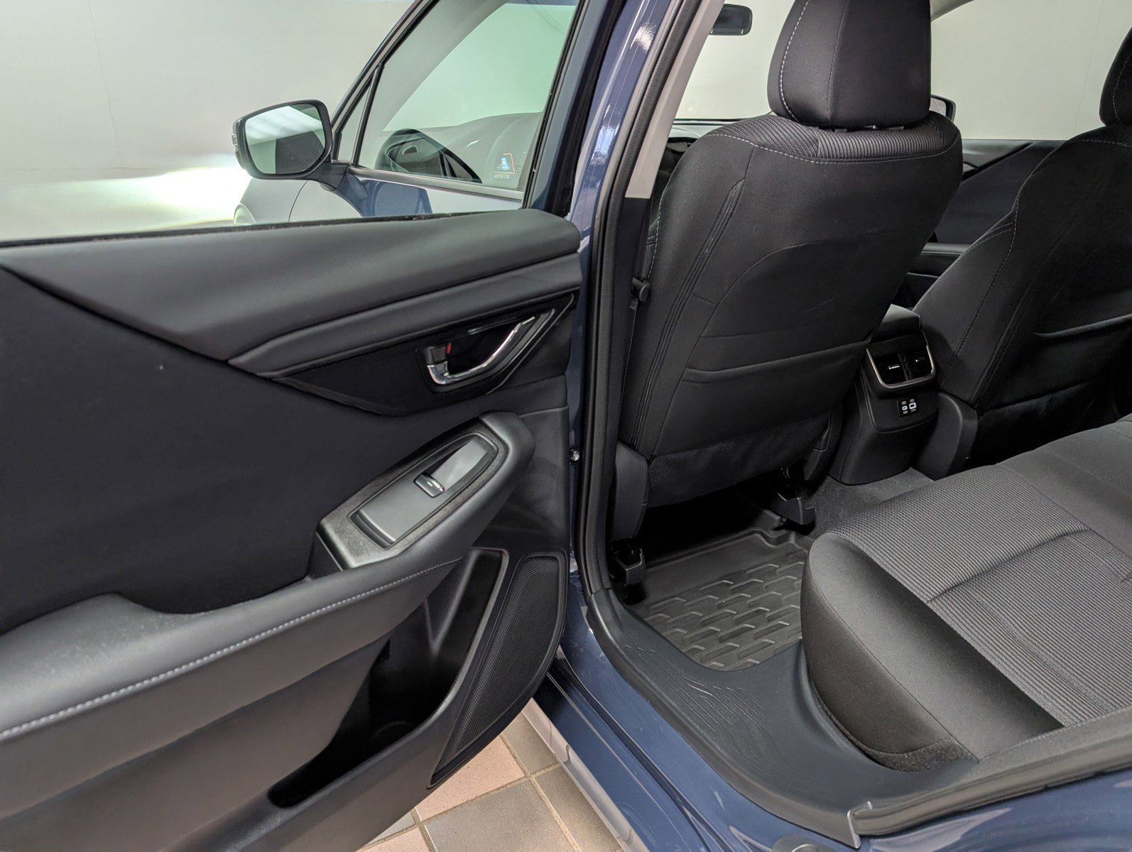 Used 2025 Subaru Legacy Premium image 26