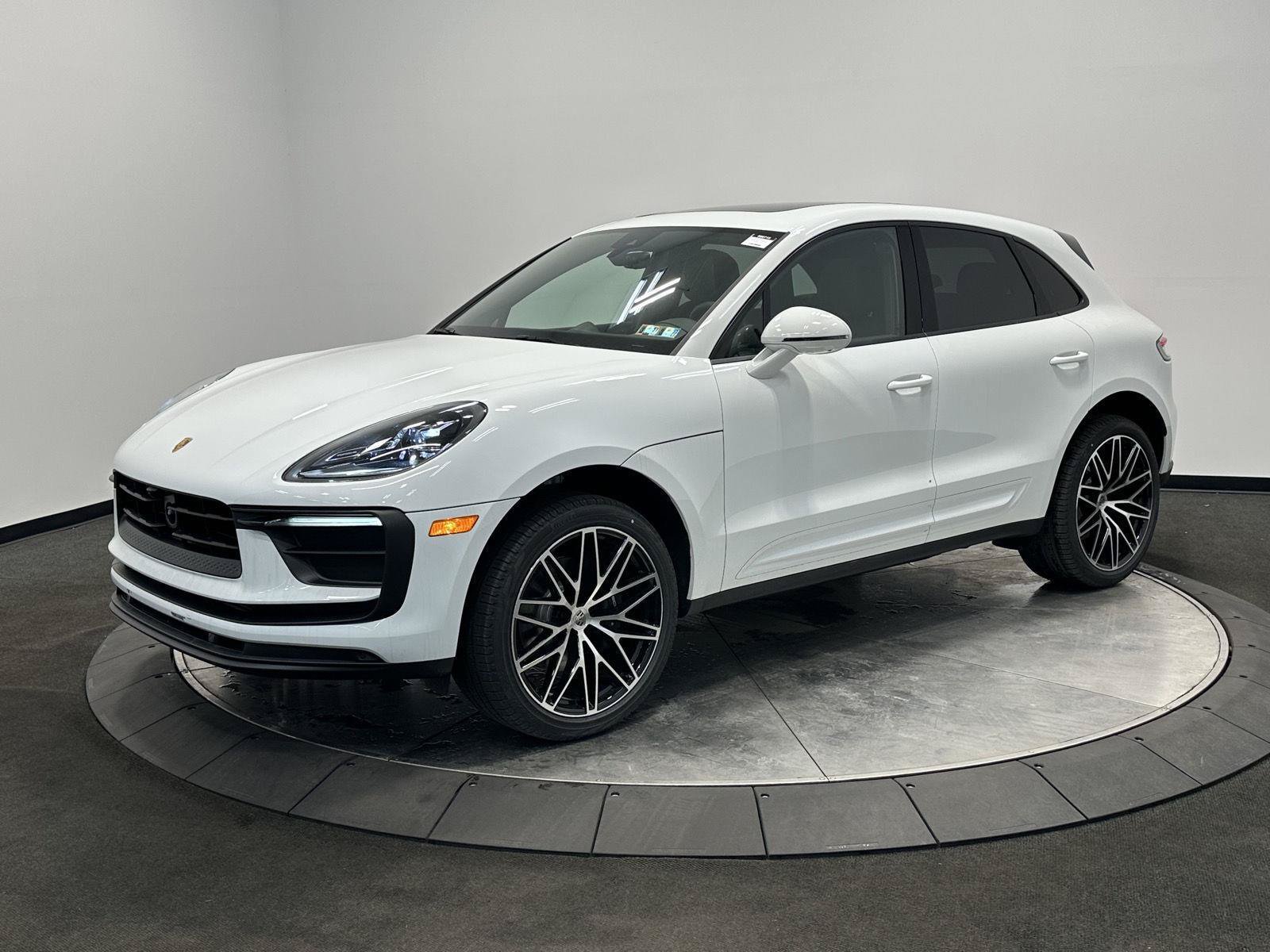 New 2026 Porsche Macan AWD/4WD image 1