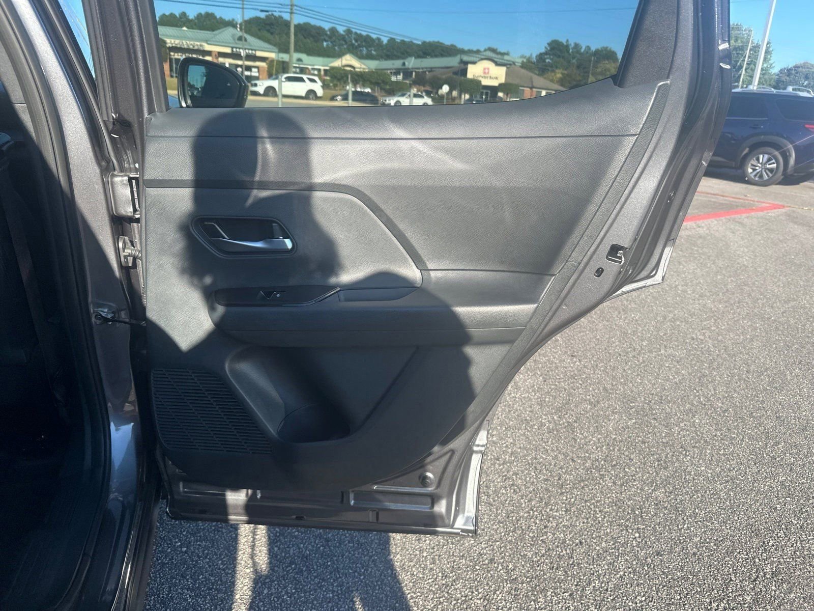 New 2026 Nissan Kicks SR image 16