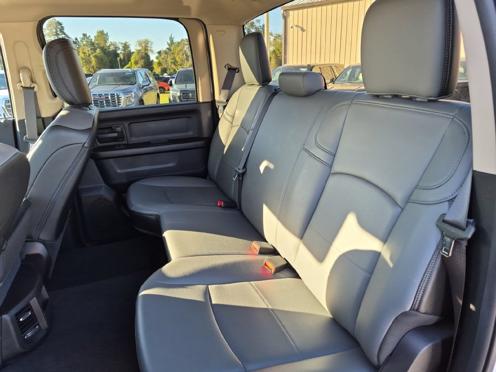 Used 2020 RAM 3500 Tradesman w/ Chrome Appearance Group AWD/4WD image 26