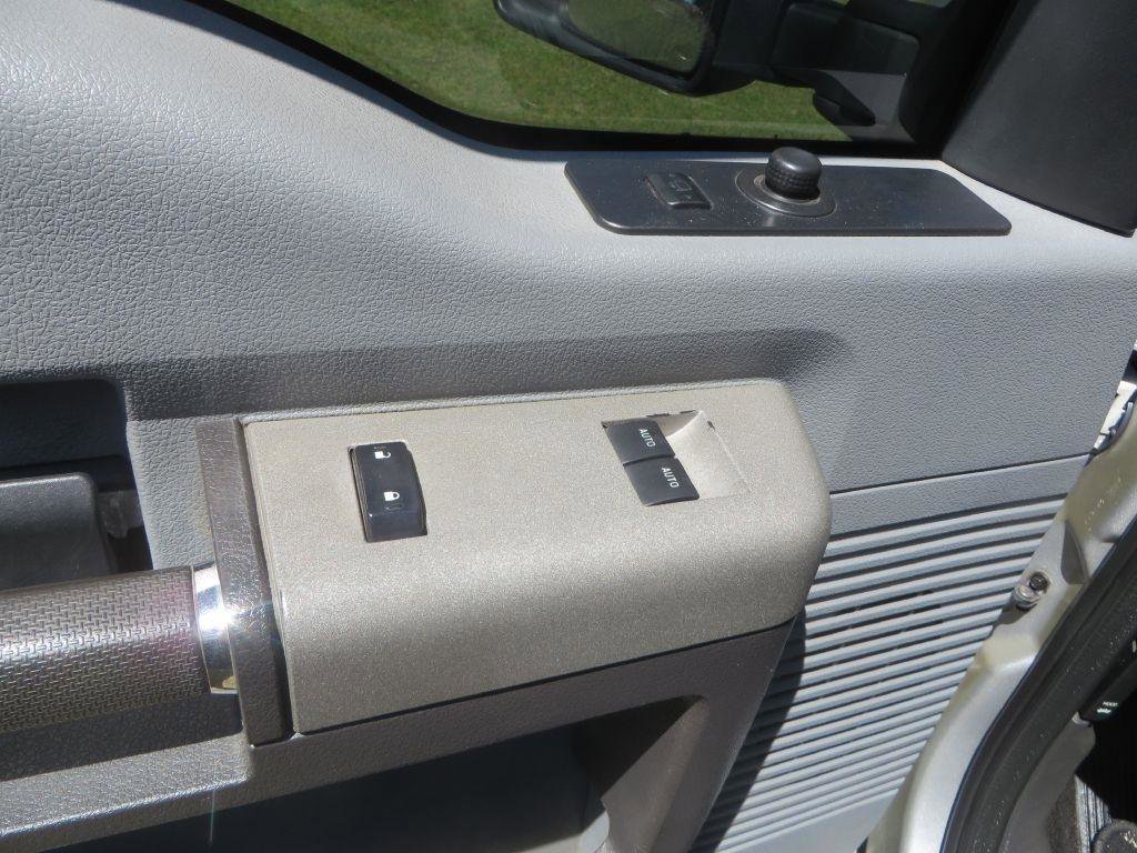 Used 2013 Ford F250 XLT w/ XLT Value Pkg RWD image 13