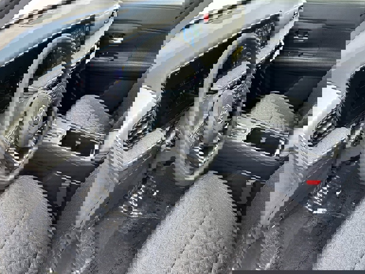 New 2026 Nissan Kicks SV image 19