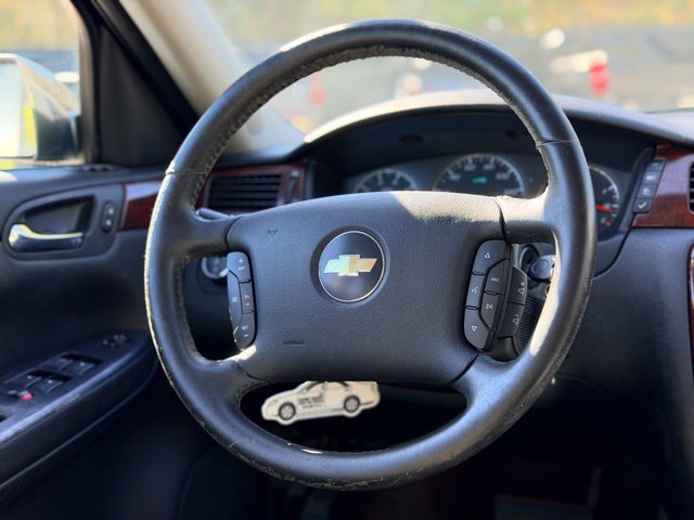 Used 2006 Chevrolet Impala LT FWD image 17