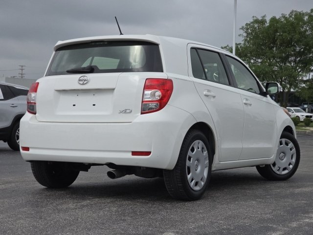 Used 2014 Scion xD FWD image 6
