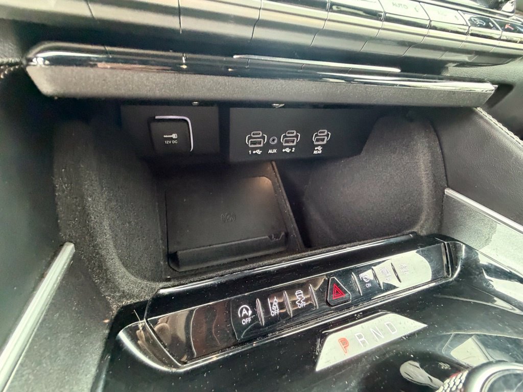 Used 2022 Jeep Wagoneer Series I w/ Convenience Group I AWD/4WD image 29