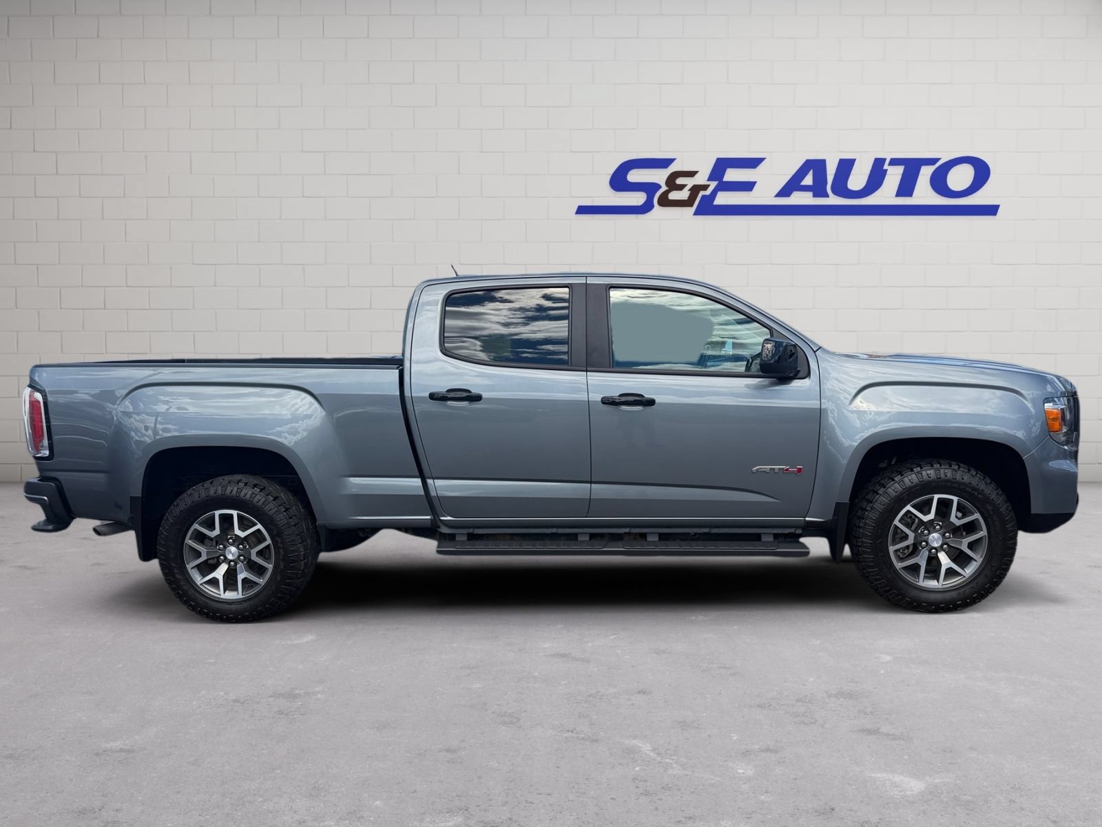 Used 2021 GMC Canyon AT4 AWD/4WD image 5