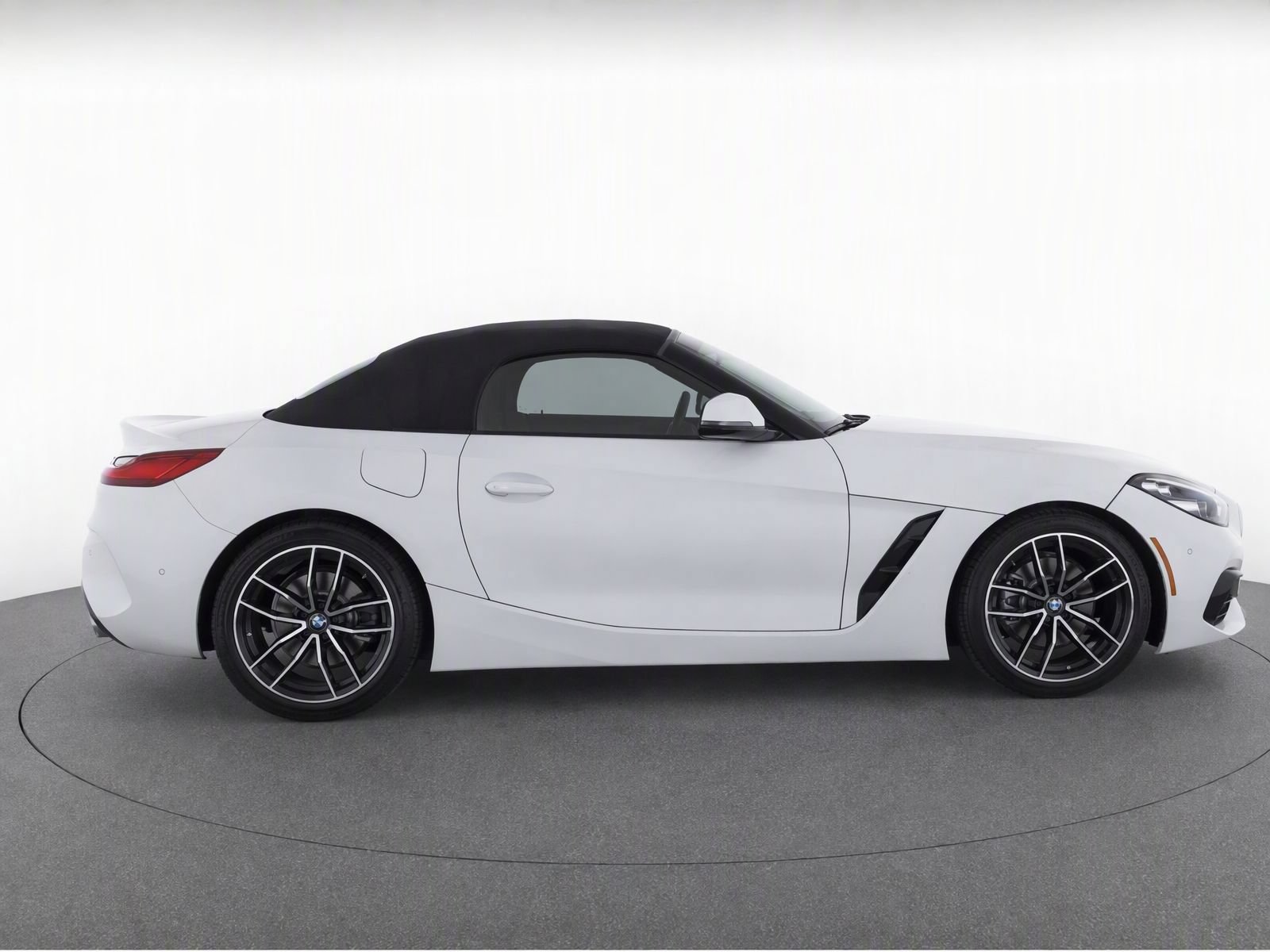 Used 2020 BMW Z4 sDrive30i RWD image 4
