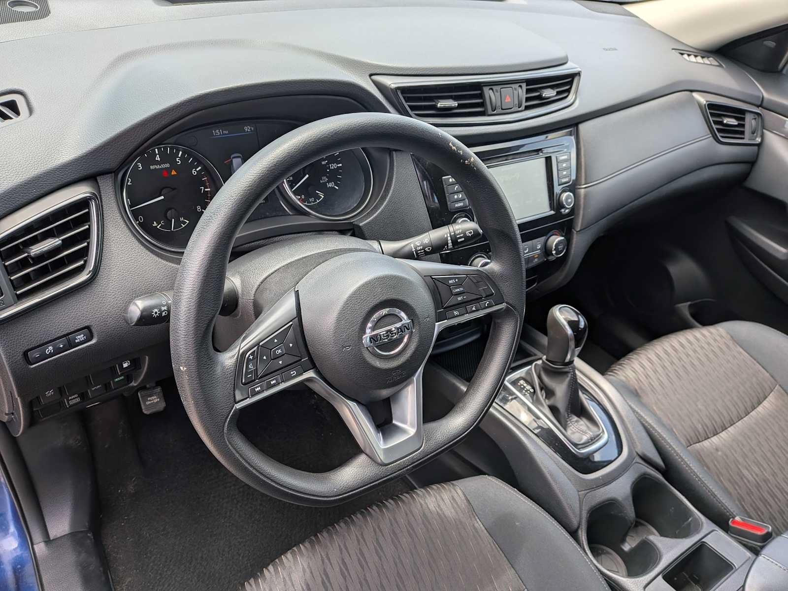 Used 2018 Nissan Rogue S AWD/4WD image 2