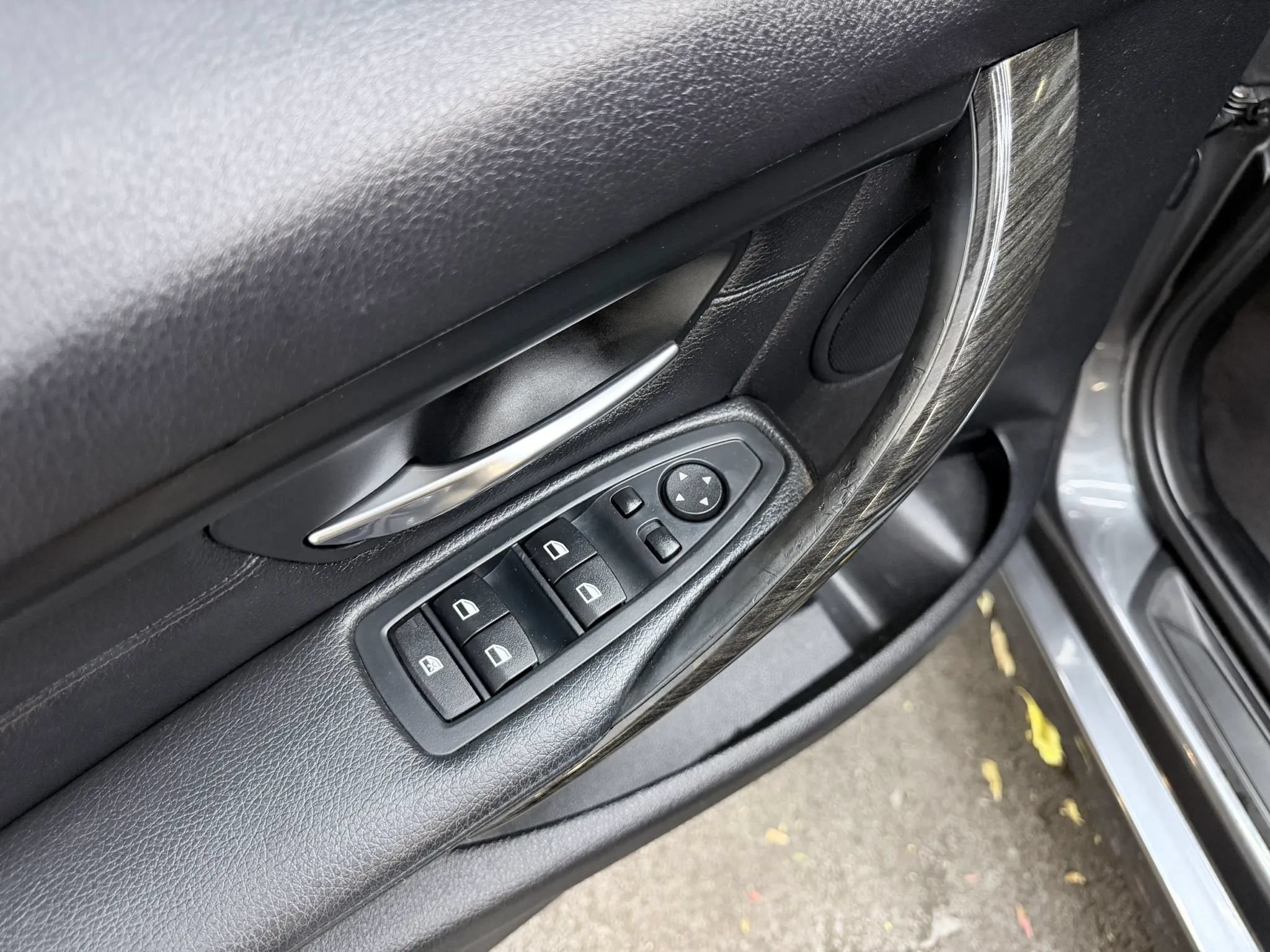 Used 2015 BMW 328d xDrive Sedan AWD/4WD image 16