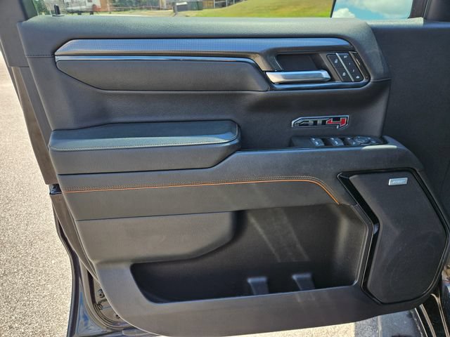 Used 2024 GMC Sierra 1500 AT4 w/ Technology Package AWD/4WD image 10