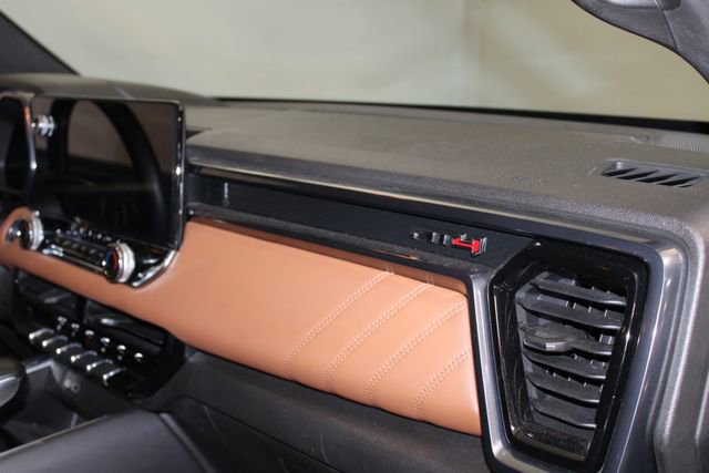 Used 2023 GMC Canyon AT4 w/ Technology Package AWD/4WD image 35