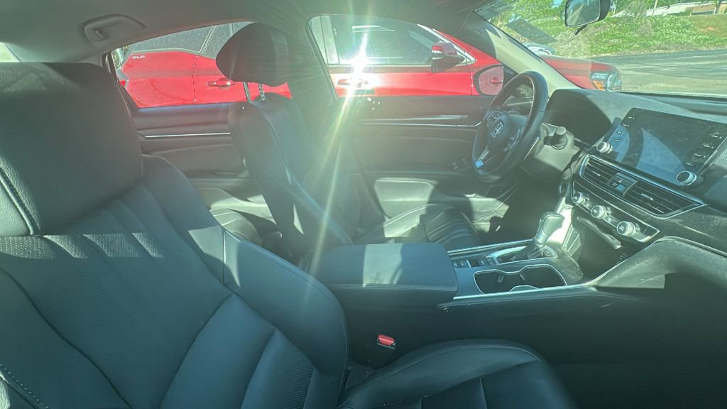Used 2022 Honda Accord Sport Special Edition image 9