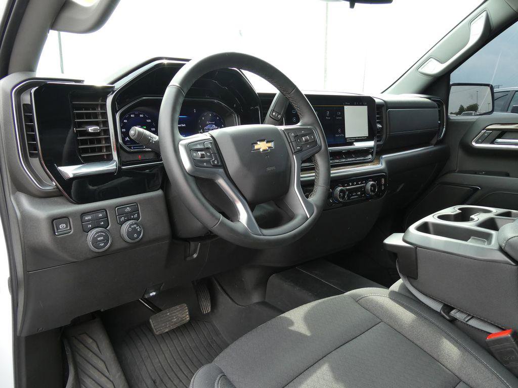 New 2024 Chevrolet Silverado 1500 LT w/ Z71 Off-Road Package AWD/4WD image 24