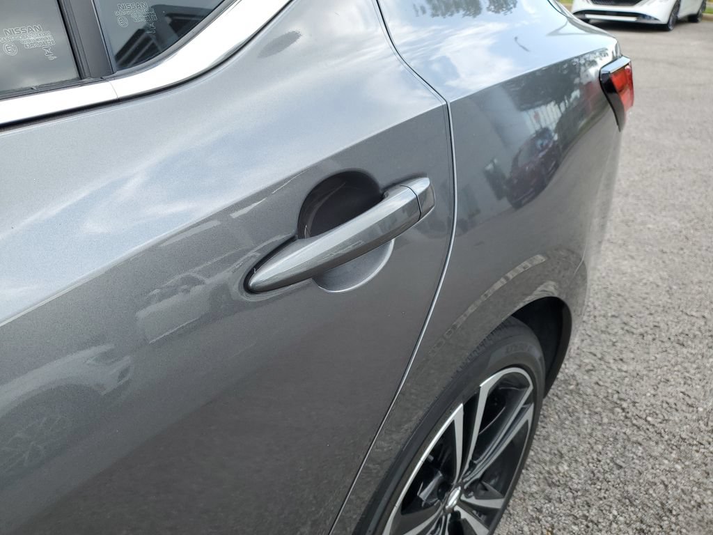 Certified 2023 Nissan Sentra SR w/ Trunk Package FWD image 14