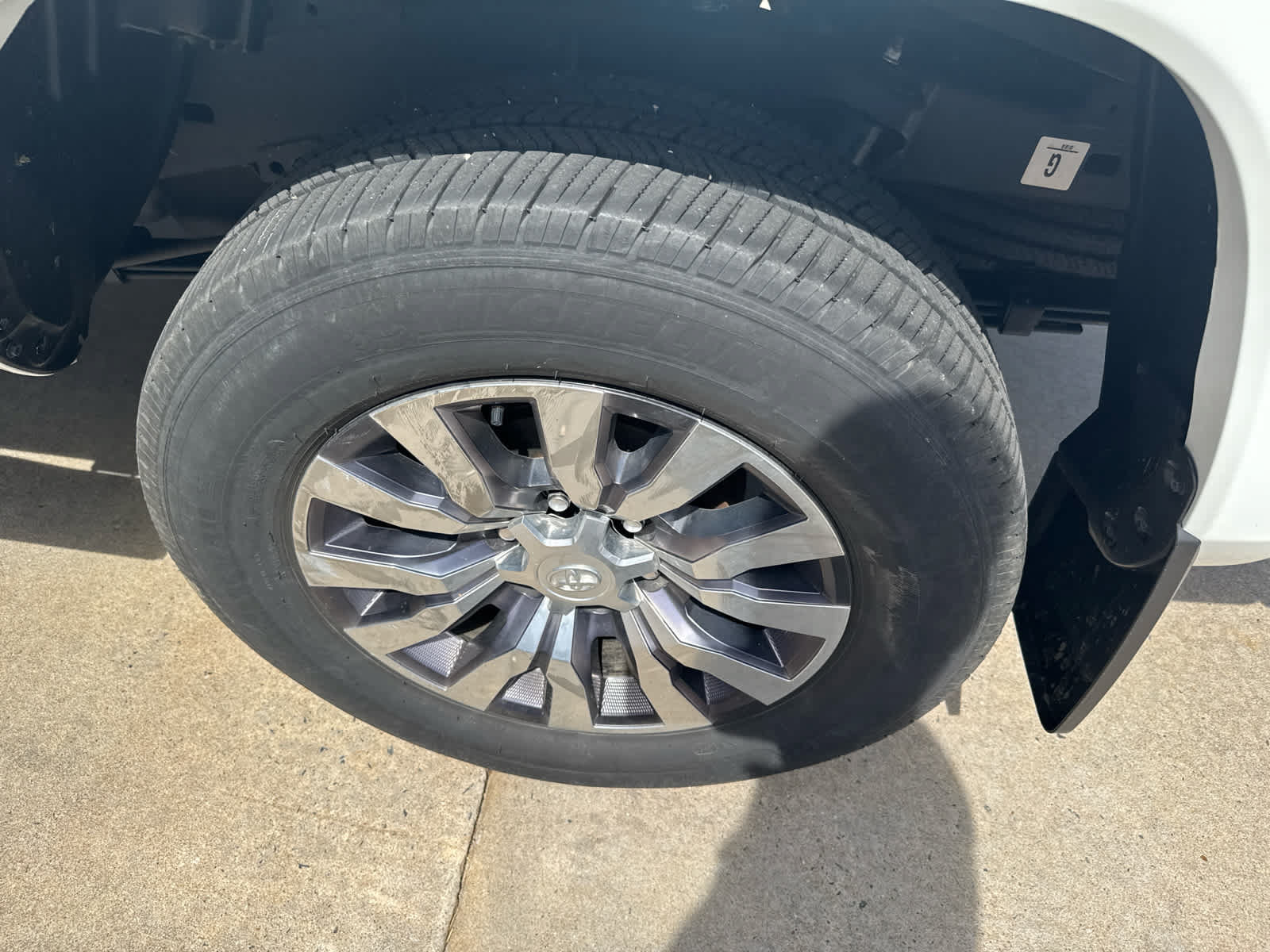 Used 2023 Toyota Tacoma Limited AWD/4WD image 7