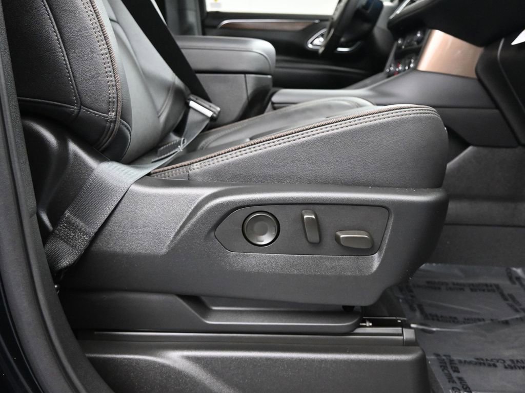 Used 2023 Chevrolet Tahoe High Country image 15