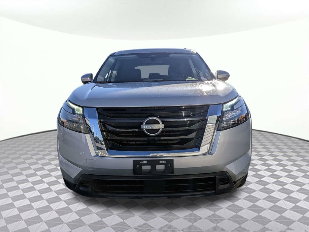 Used 2024 Nissan Pathfinder SV FWD image 8