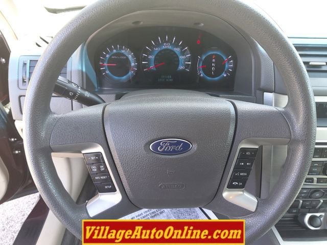 Used 2012 Ford Fusion SE FWD image 22